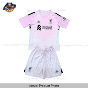 Actual front view of Liverpool Rosa Torwart Kinder Set 25_26