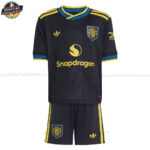 Manchester United MAINOO 37 Ausweichtrikot-Set für Kinder 2025/26
